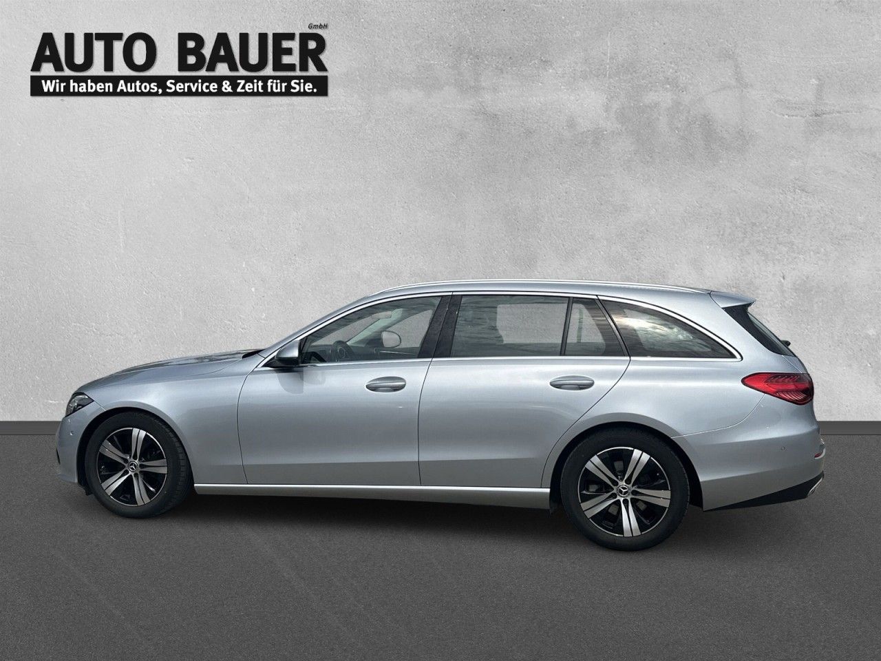Fahrzeugabbildung Mercedes-Benz C-KLASSE C 200 204PS-Cam*Avantgarde* - mit KI generiert/bearbeitet