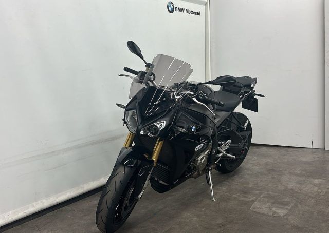 BMW S 1000 R .