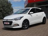Hyundai i20 1.2 Klima USB AUX Tagfahrlicht - Hyundai i20 mit Benzin-Antrieb