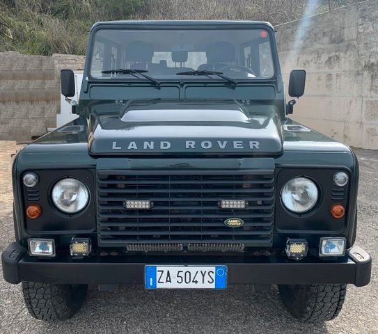 Land Rover Defender 110 TD4 Hard Top SE - 2009