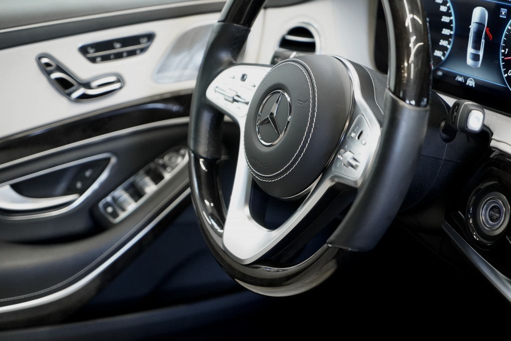 Mercedes Benz S 560