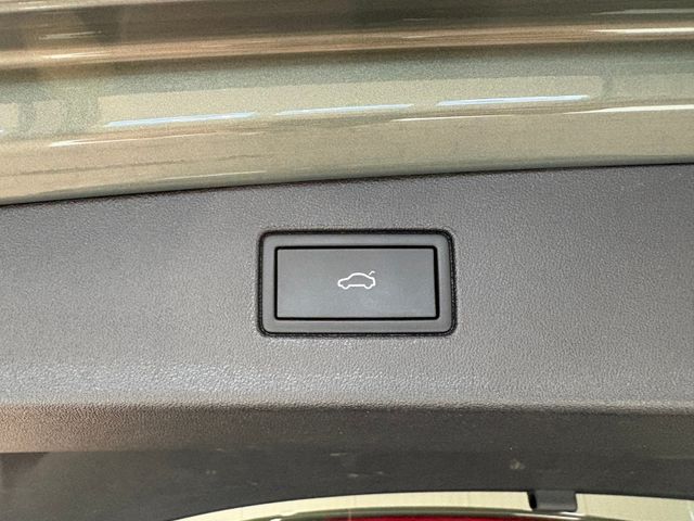 Tiguan Elegance 2.0 TDI DSG ACC LED SHZ