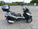 Piaggio MP3 -  250 LT mit Koffer zu verkaufen - MOTORRAD GEBRAUCHT VERKAUFEN