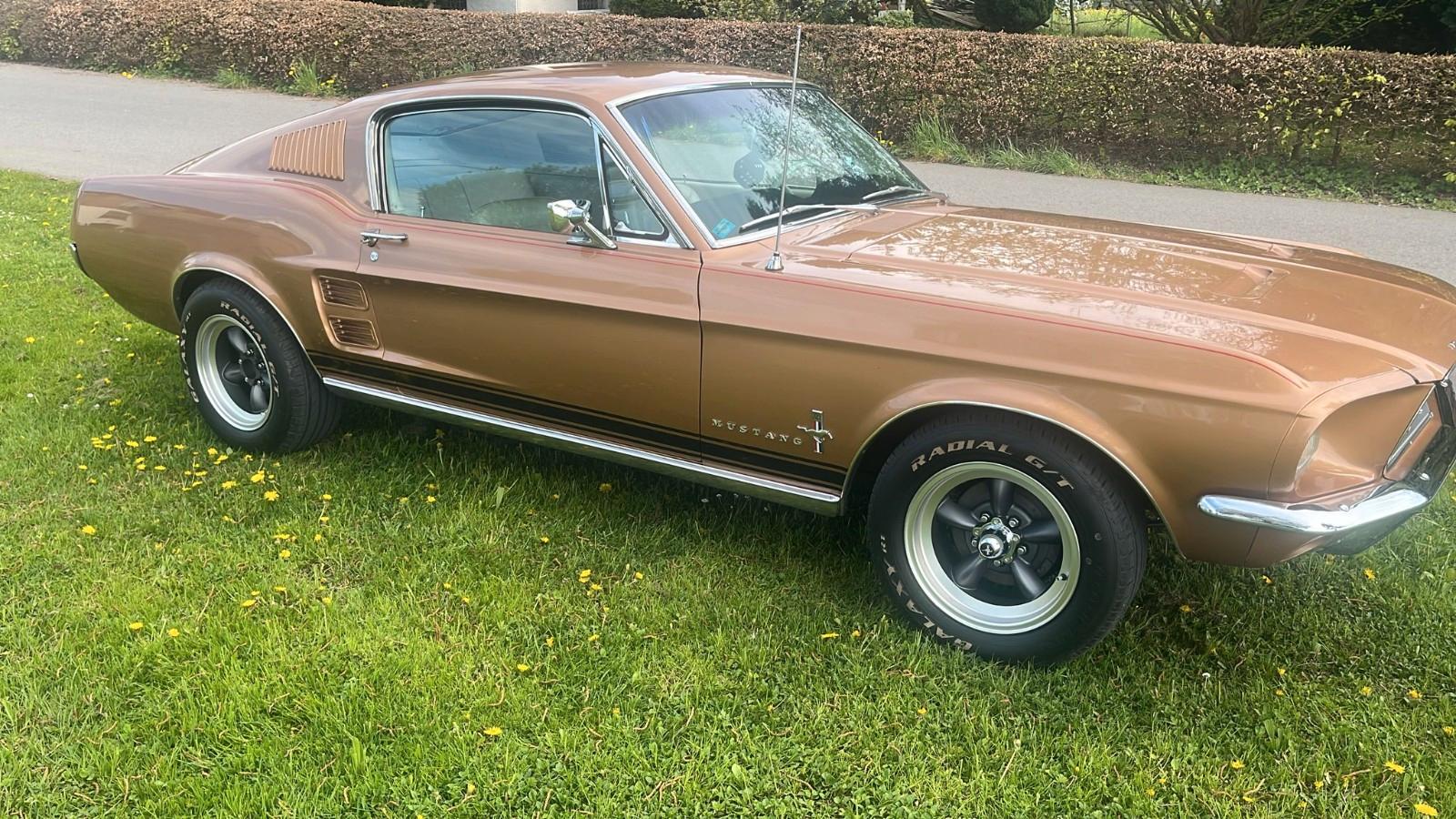 Ford Mustang Fastback 289 cui 4,7 V8 orig. 23.731 Mls