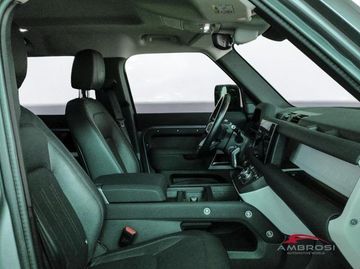 Land-Rover Defender - 11