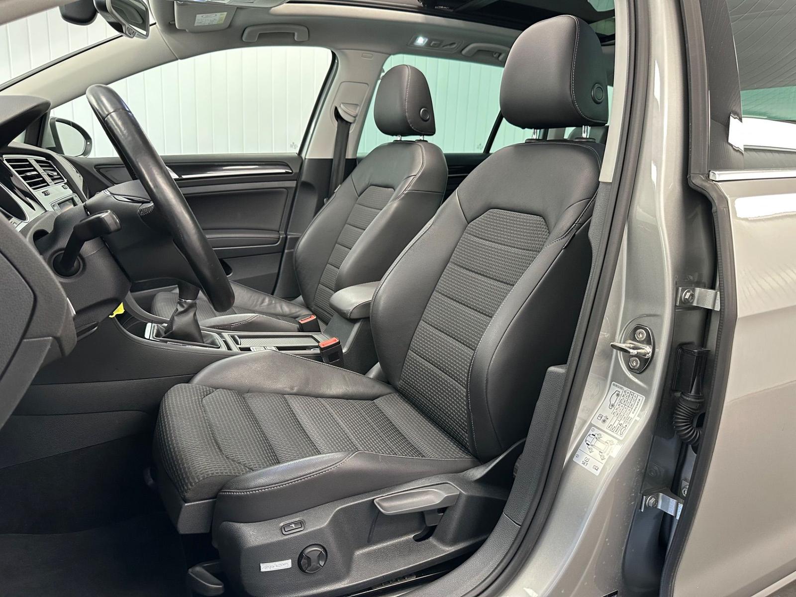Volkswagen Golf VII Variant 1.4 TSI Highline Kamera Pano 