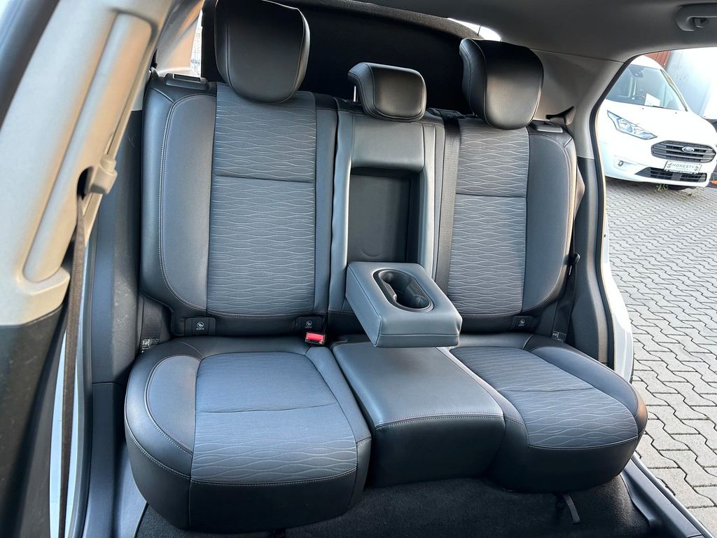 Car Image 25