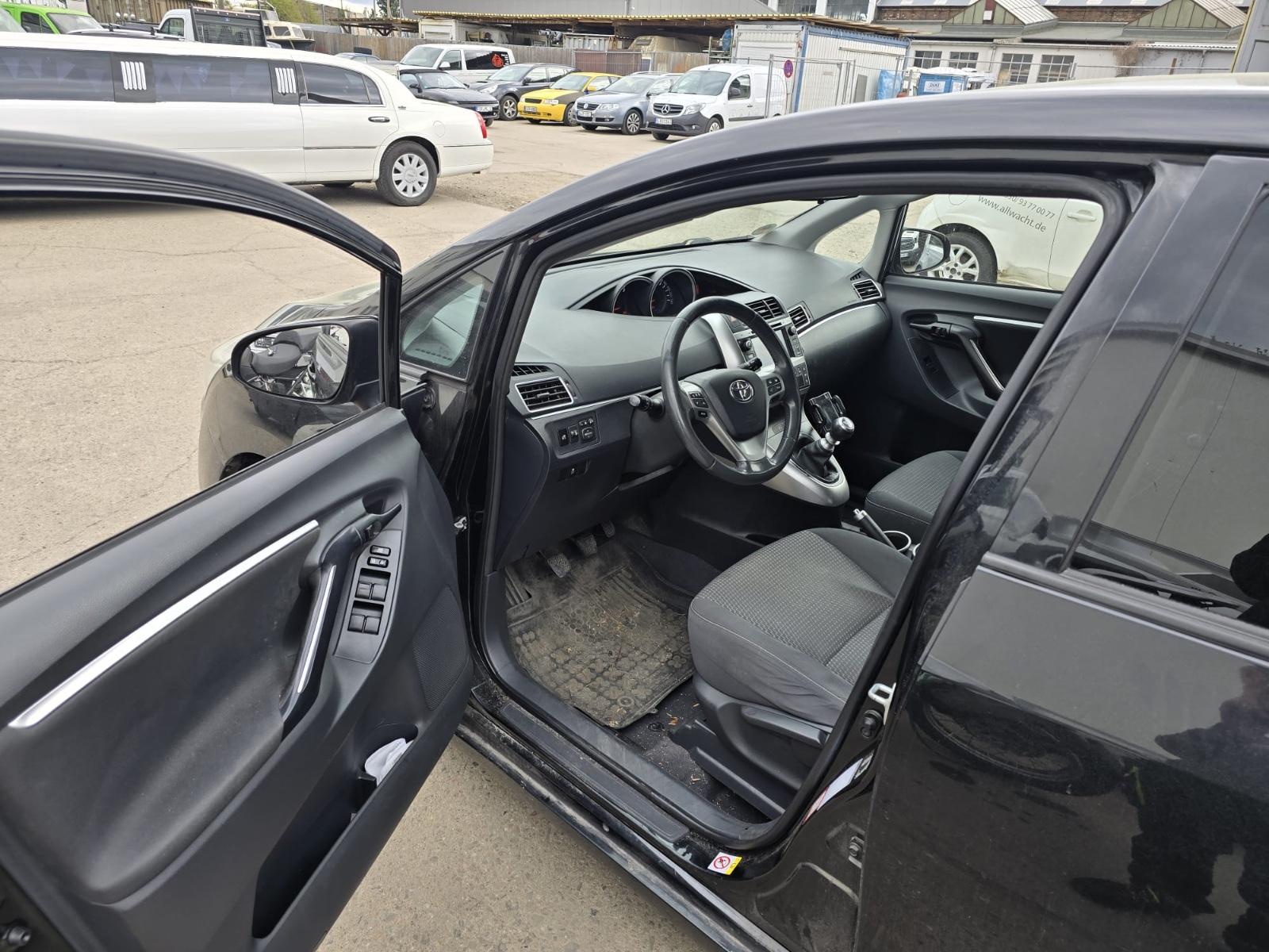 Toyota Verso 2014 — photo 10