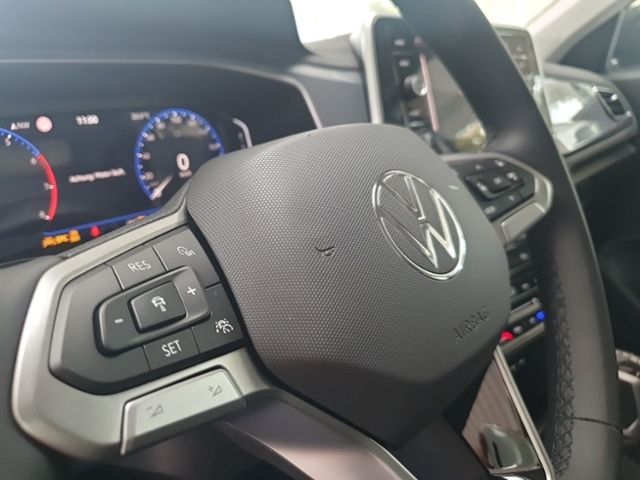 Fahrzeugabbildung Volkswagen T-Roc  1.5 TSI DSG Style AHK LED NAVI PDC SHZ
