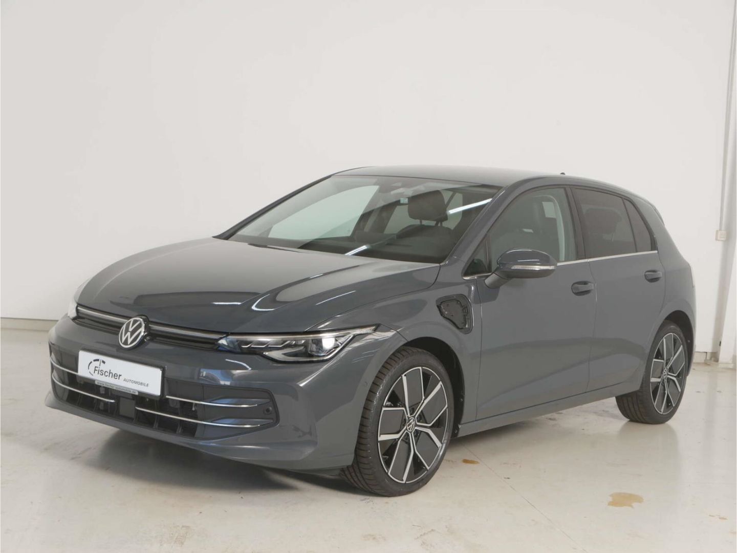 Volkswagen Golf 1.5 eHybrid Style DSG AHK Matrix RFK NAV SH foto 2