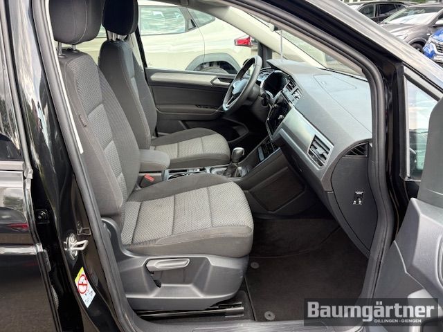 Fahrzeugabbildung Volkswagen Touran Comfortline 1.5 TSI DSG Kamera/PDC/Sitzh.