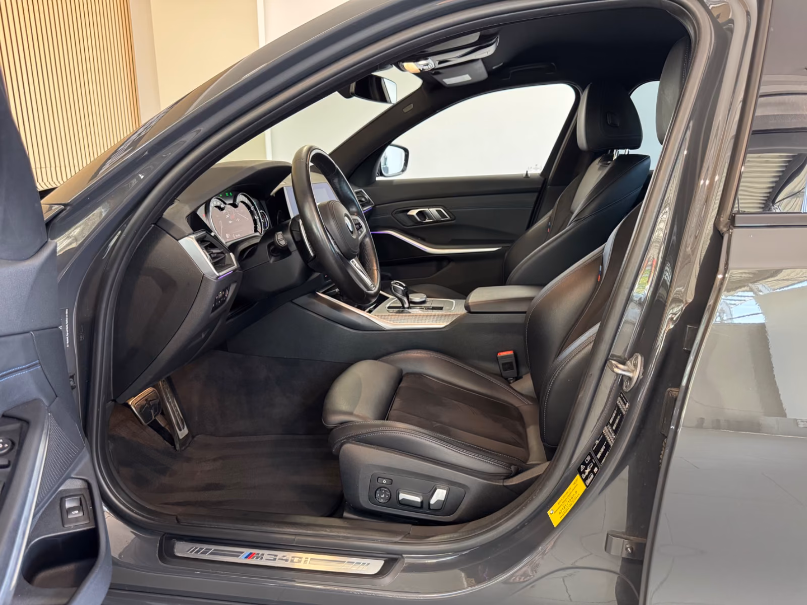 BMW M340i *LED/KAMERA/ACC/DRV-ASSIST/KEYLESS/DEUTSCH