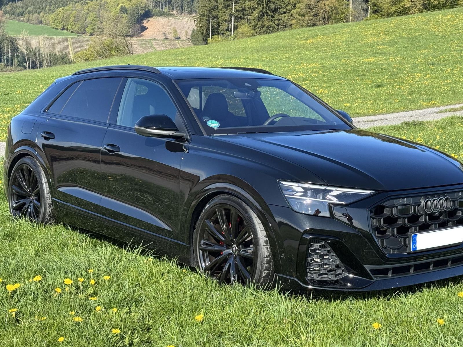AUDI SQ8 V8 - Voll - schwarz - 66.500,-€ u.NP