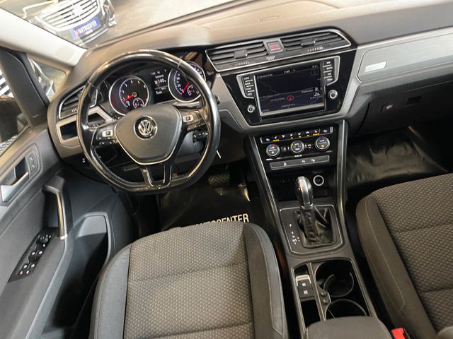 MYAUTOCENTER – Gebraucht- und Jahreswagen mit Werkstattservice in Pfaffenhofen Volkswagen Touran Comfortline BMTStart-Stopp *7-Sitzer*TÜV