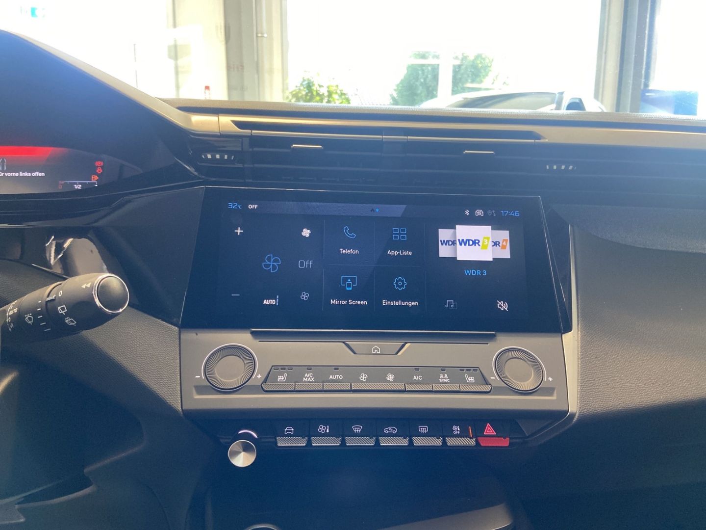 Fahrzeugabbildung Peugeot 308 SW Allure BlueHDi 130 EAT8 ACC SHZ CarPlay