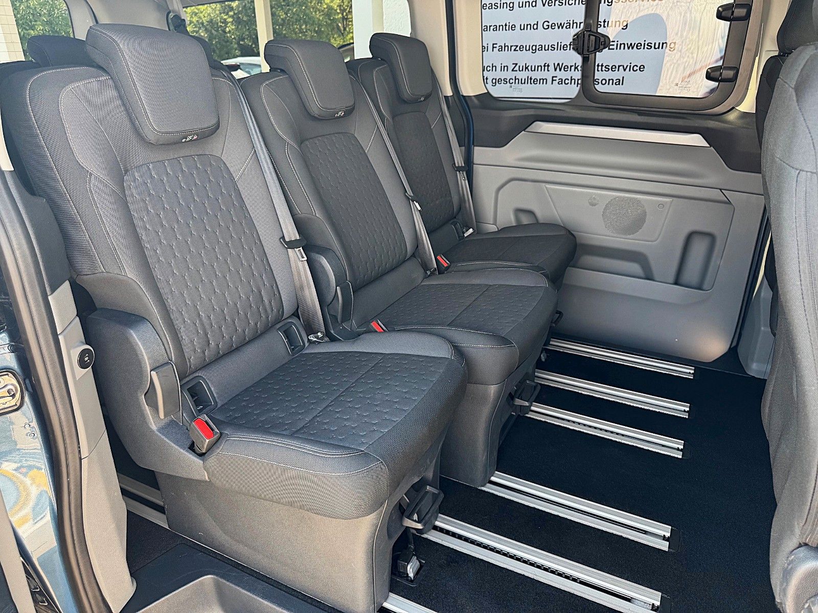 Ford Tourneo Custom Bus 320 L2 Titanium FWD 8-Sitzer foto 12