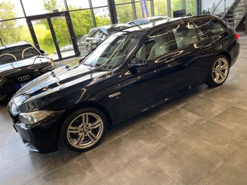BMW 530 d xDrive *M-PAKET*HUD*AHK*BI-XENON*PANO*STHZ