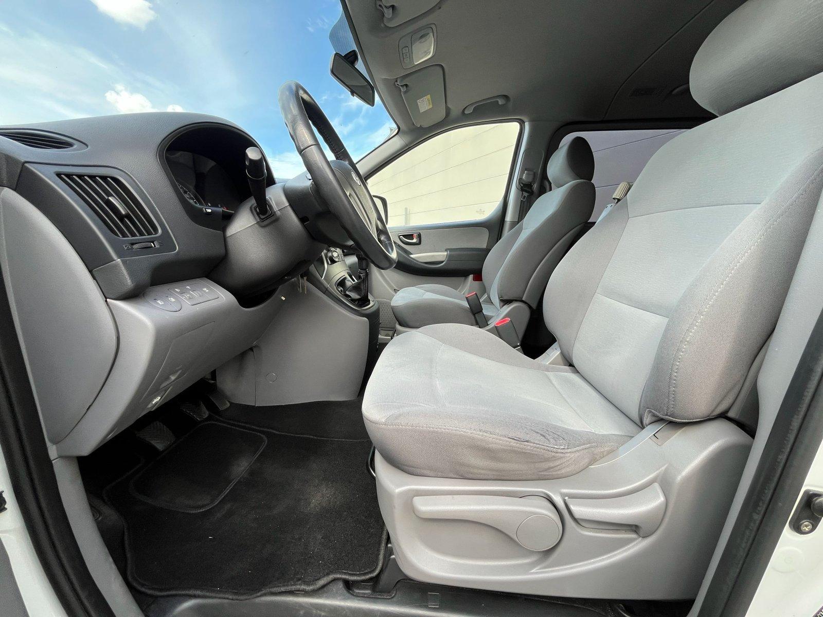 Hyundai H-1 2.5 CRDI Travel | 8-Sitzer | Klima |