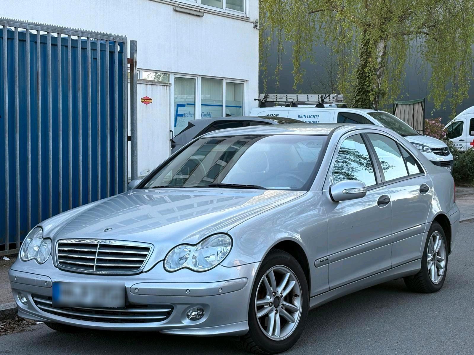 Mercedes-Benz C 180