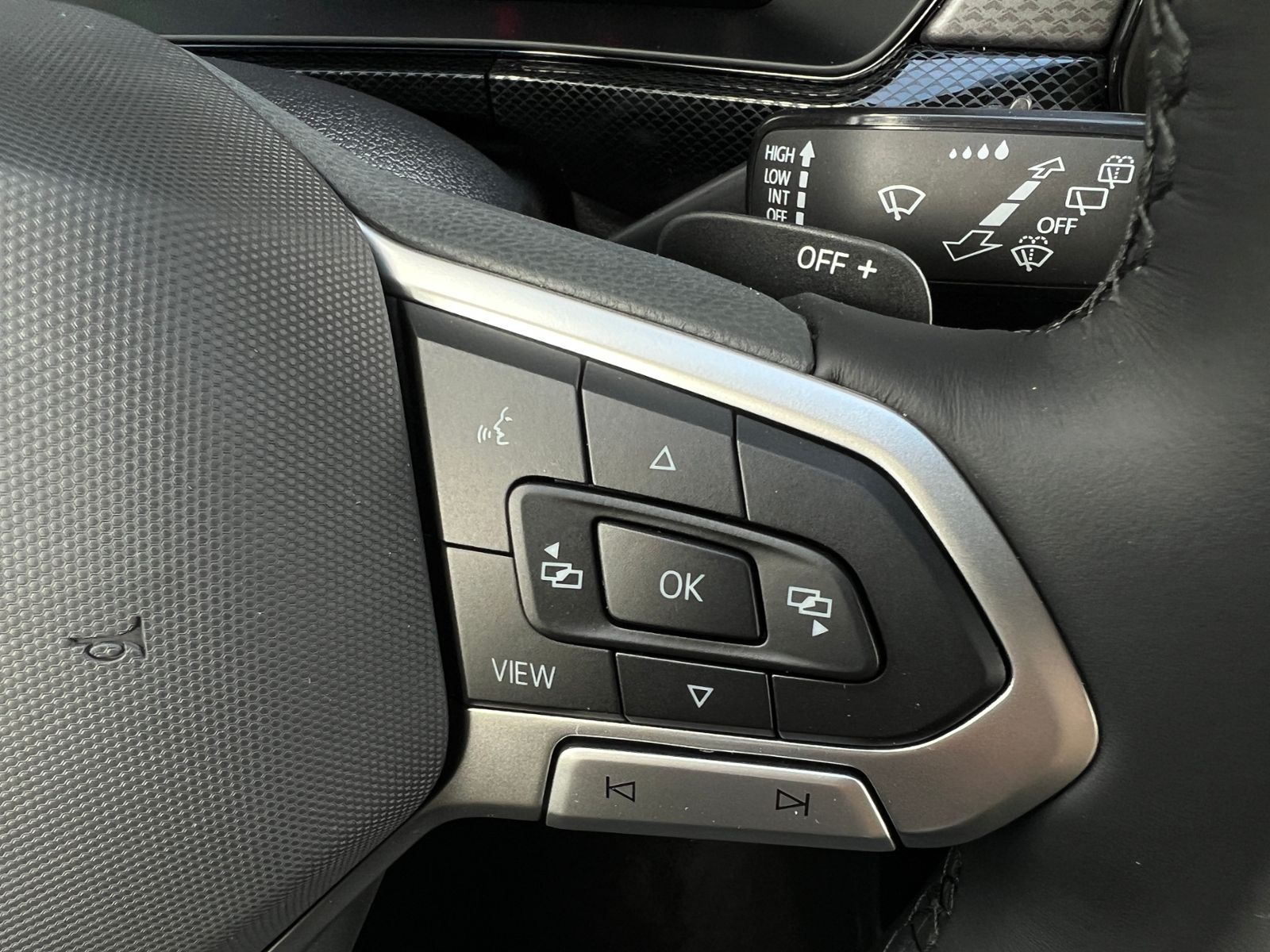 Fahrzeugabbildung Volkswagen T-Cross Life 1.0 TSI DSG *IQ.Light, Climatronic,