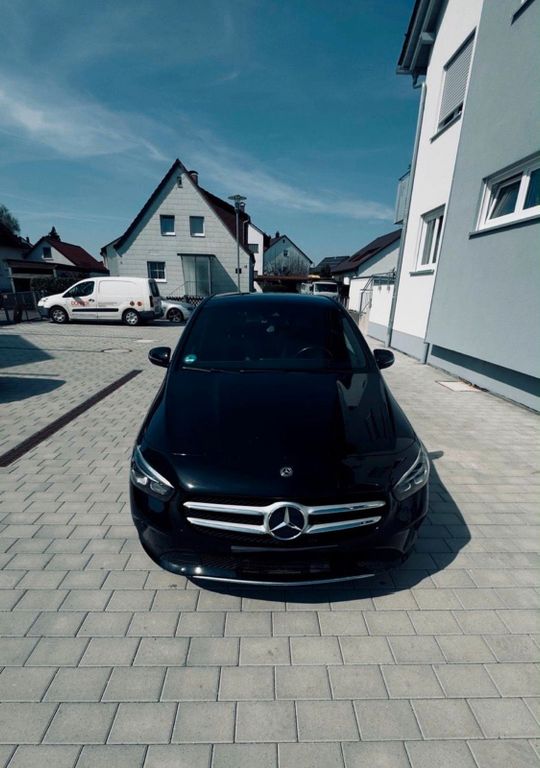 Image of Mercedes-Benz B 250