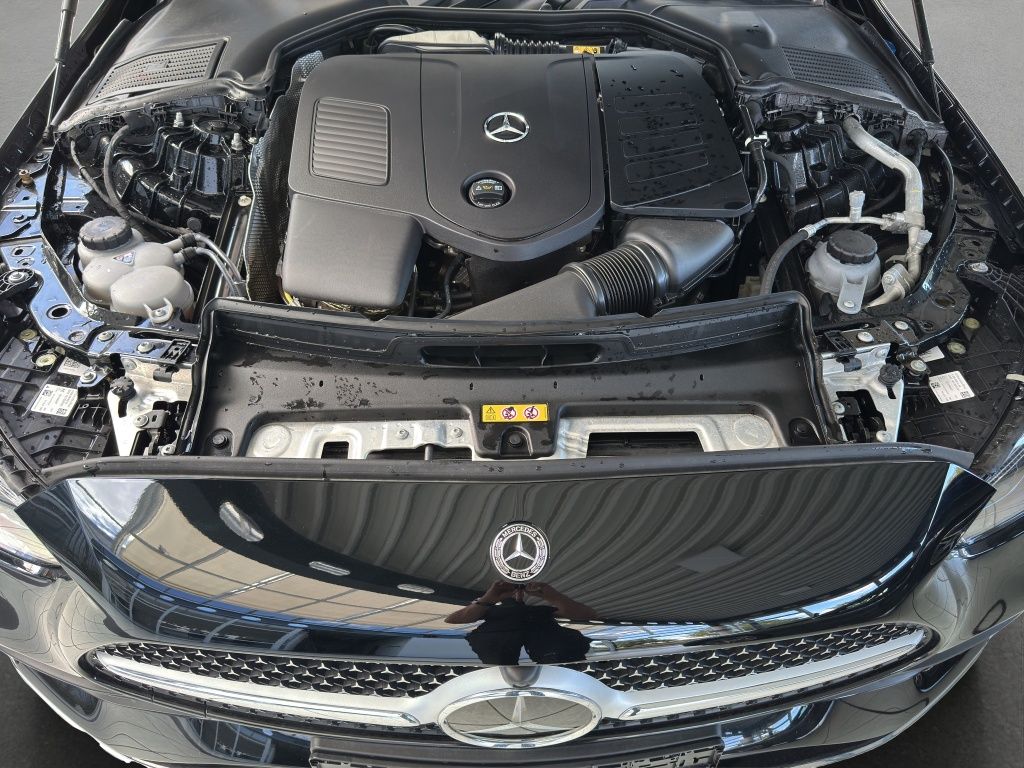 Fahrzeugabbildung Mercedes-Benz C 300 T-Modell AMG Line*el. Heckklappe*LED*AHK