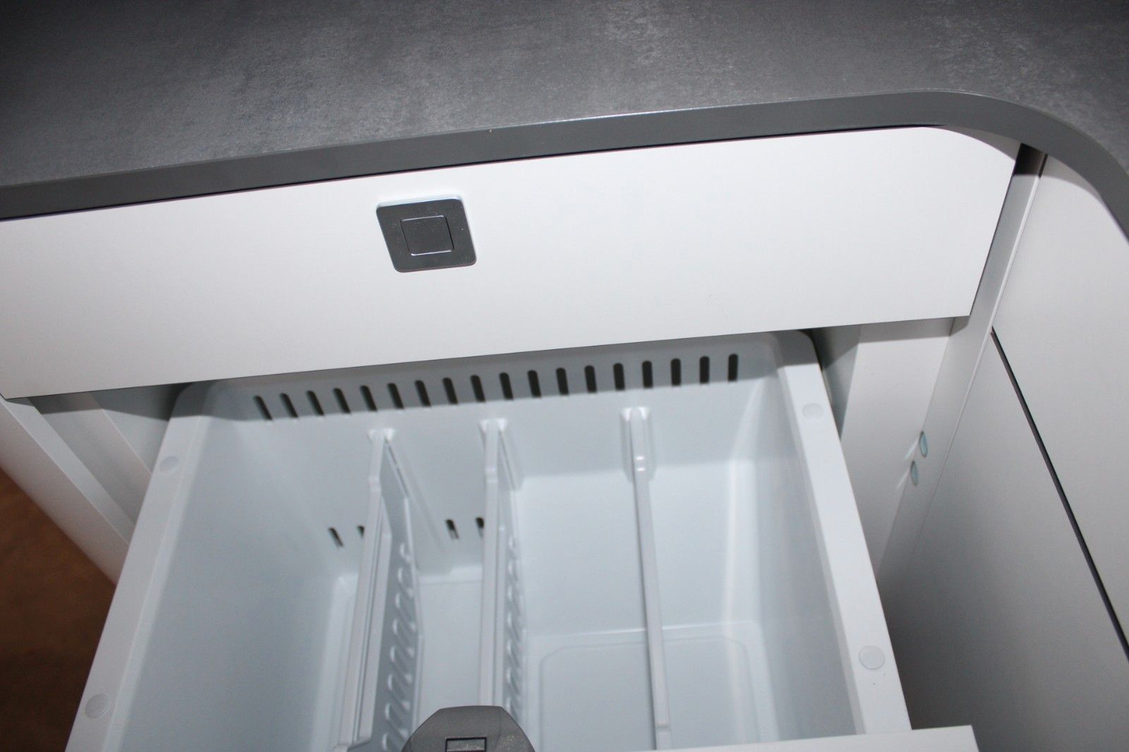 Fahrzeugabbildung Ford NUGGET L1 Titanium MARKISE + Aufstelldach SOFORT