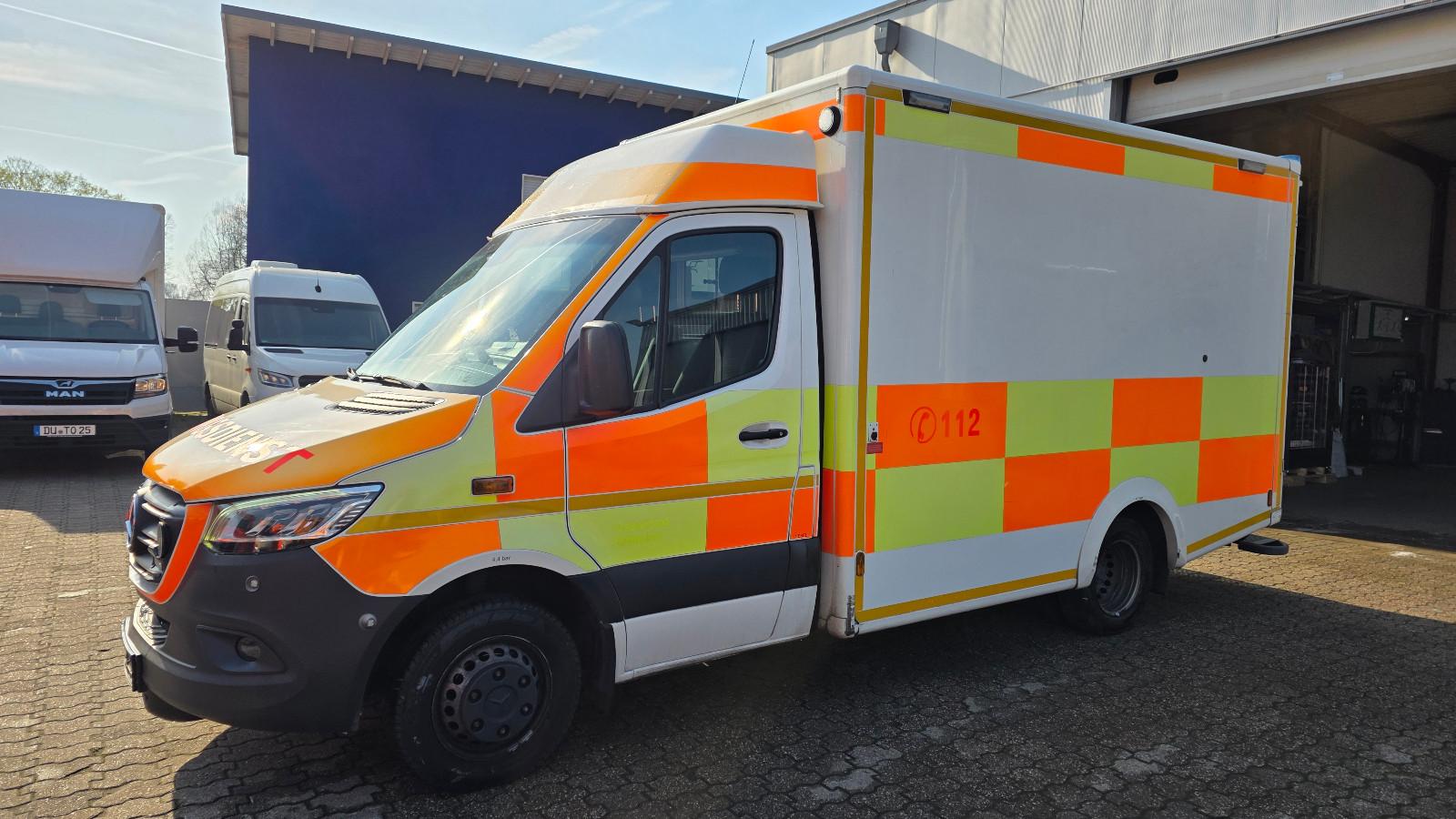 Mercedes-Benz Sprinter III Pritsche RWD/AWD 519 CDI RWD L2