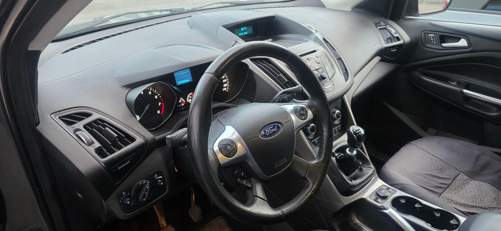 Ford Kuga Trend, Anhängerkupplung, Garantie !!!