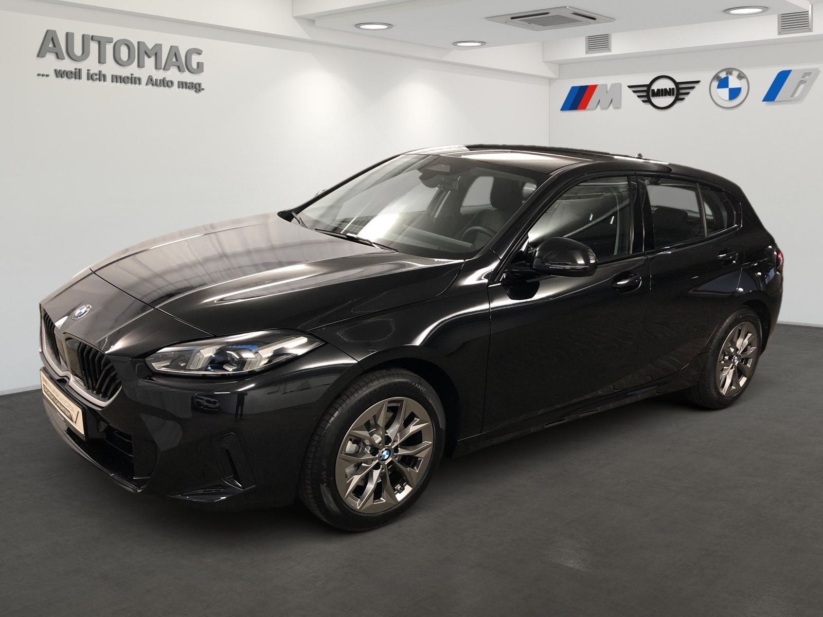 BMW 120 *AHK*DrivAss*ParkAss*Komfortzugang*LED *Fern