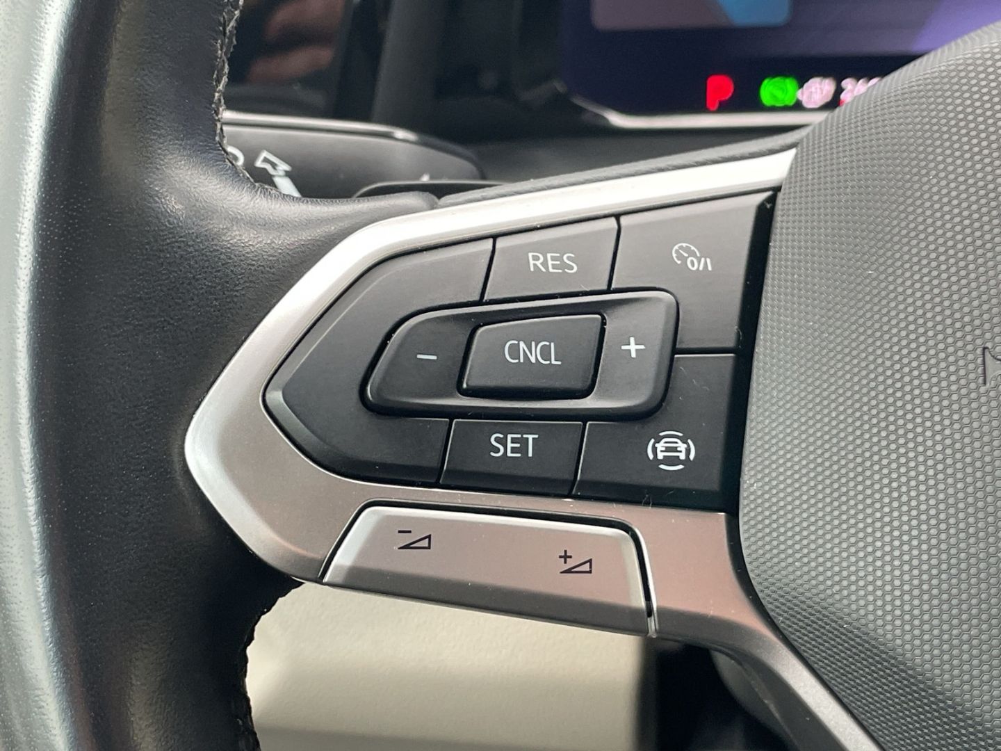 T7 Multivan 1.4 TSI eHybrid AHK/Kamera/LED/App-C