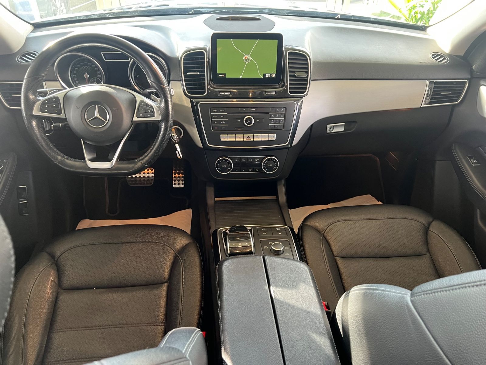 Fahrzeugabbildung Mercedes-Benz GLE 350 d 4Matic AMG LINE *SCHIEBEDACH*ANHK*