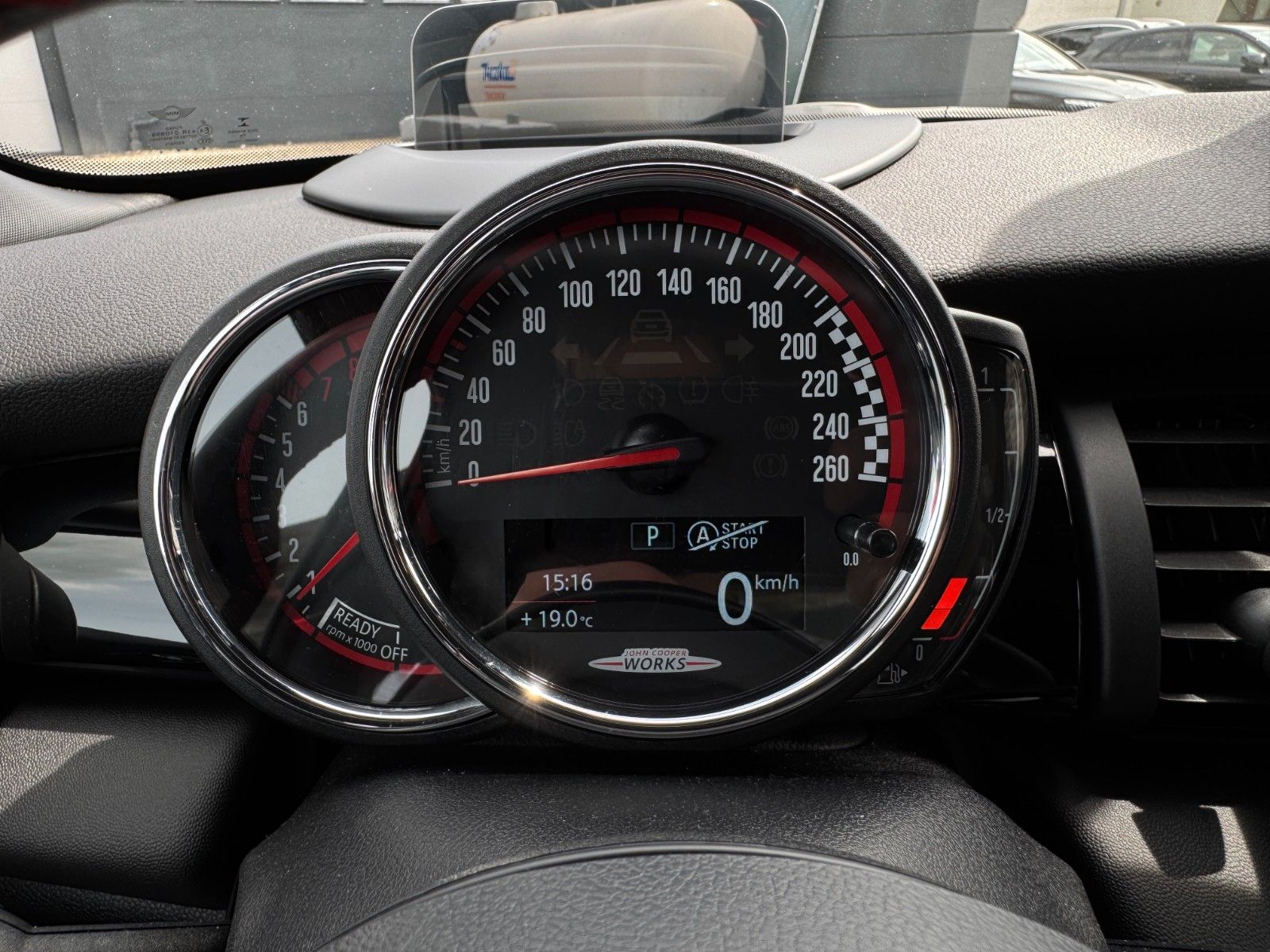 Fahrzeugabbildung MINI John Cooper Works CarPlay Adap. LED NAV HuD PDC