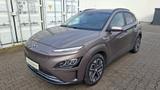 Hyundai KONA Elektro 64 kWh Trend+Navi+Assist+AHK+WKR-LM - Hyundai Kona 64 kWh Gebrauchtwagen