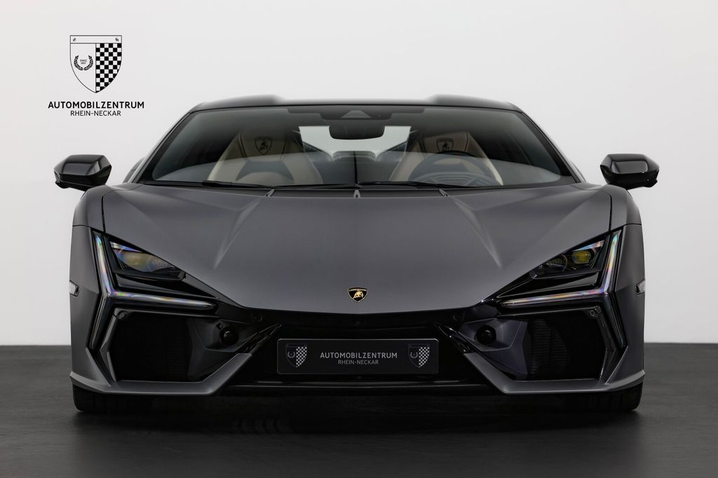 LAMBORGHINI Revuelto 2025
