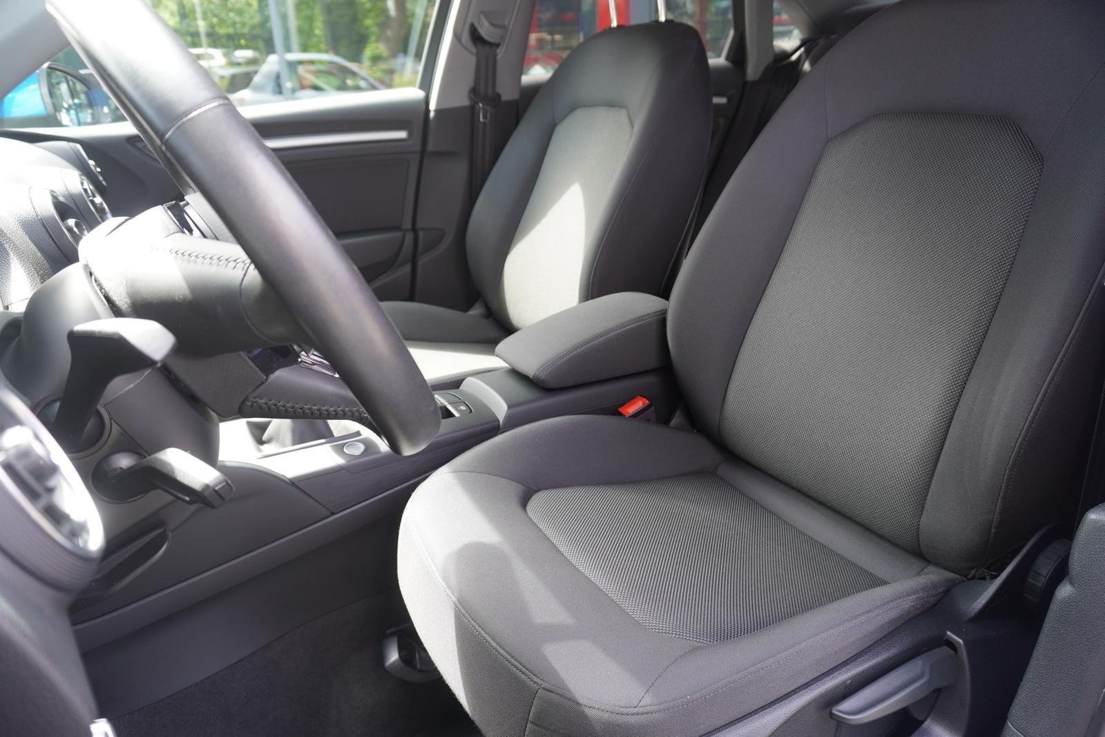 Audi A3 30 TFSI S-Line LED Navi Digitales Cockpit, миниатюра 10