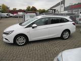 Opel Astra K Sports Tourer Edition Start/Stop 8fach - Opel Astra F mit Benzin-Antrieb