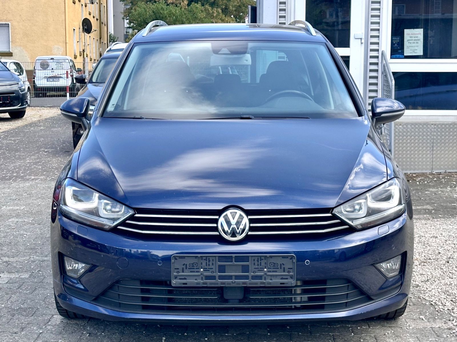 Fahrzeugabbildung Volkswagen GOLF SPORTSVAN 2.0 TDI*AHK+ACC+DSG+LED*