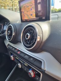 Fahrzeugabbildung Audi Q2 35 TFSI S tronic design LED NAVI PDC