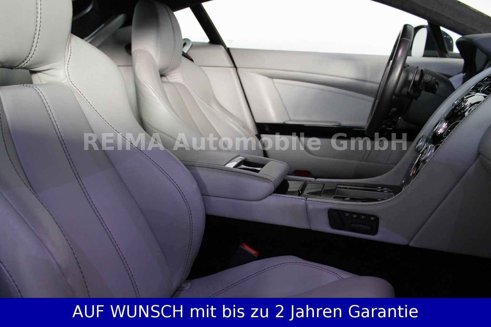 Fahrzeugabbildung Aston Martin V8 Vantage 4,7i, voll Scheckheft gepflegt,