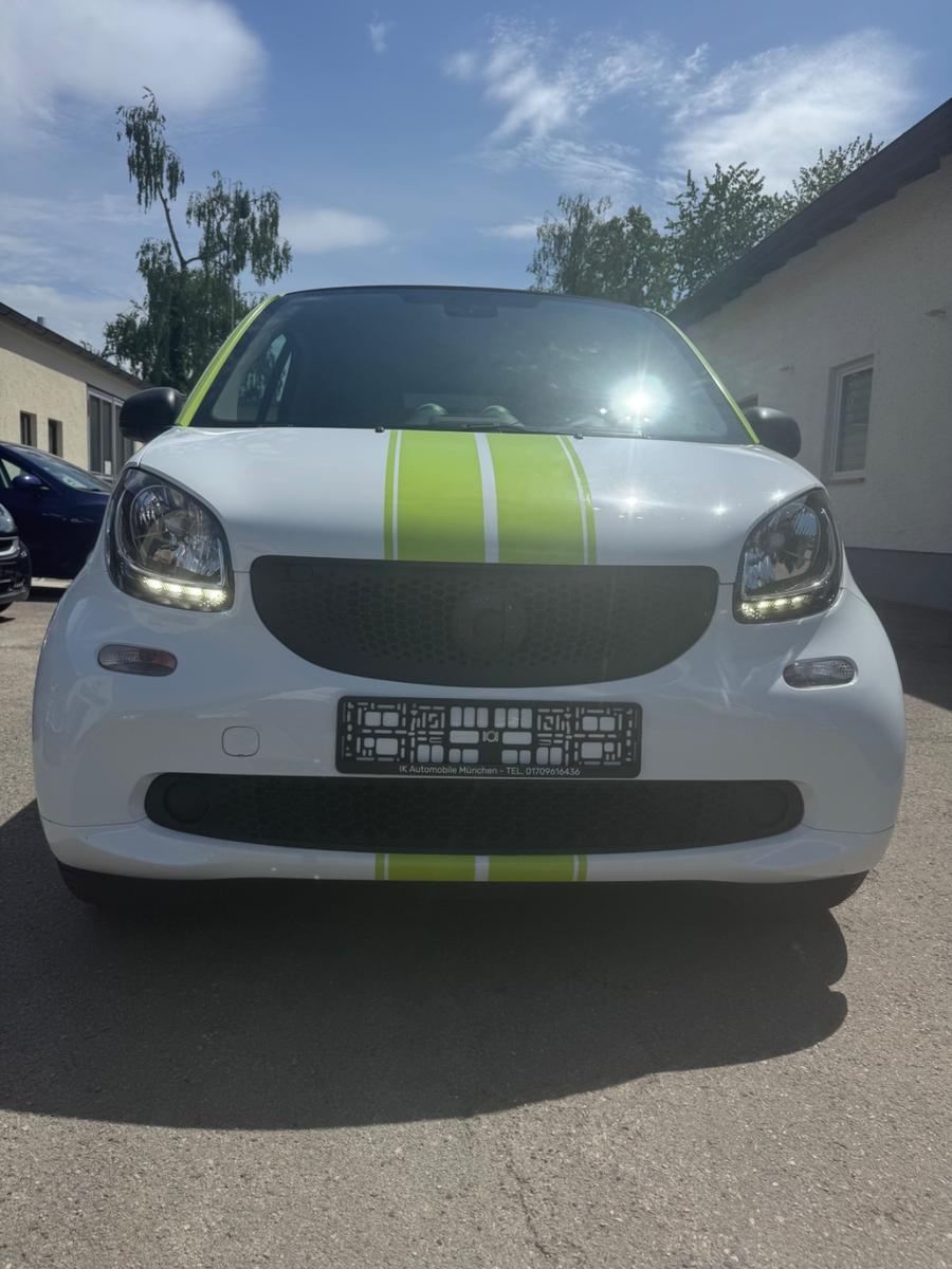 Smart ForTwo Prime 90 PS Brabus Optik Navi Leder