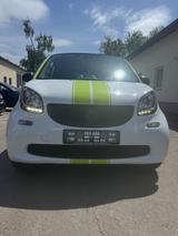 Smart ForTwo Prime 90 PS Brabus Optik Navi Leder - Smart ForTwo mit Benzin-Antrieb: Sportwagen