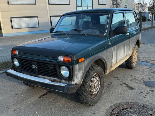 Lada Niva Only 1.7i /EURO-5/4X4/SERVO/WEGFAHRSPERRE