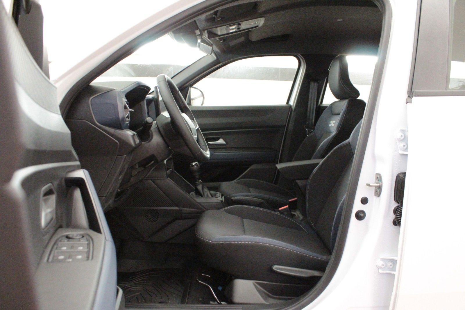 Fahrzeugabbildung Dacia Duster ECO-G 100 Expression*Winterpaket*