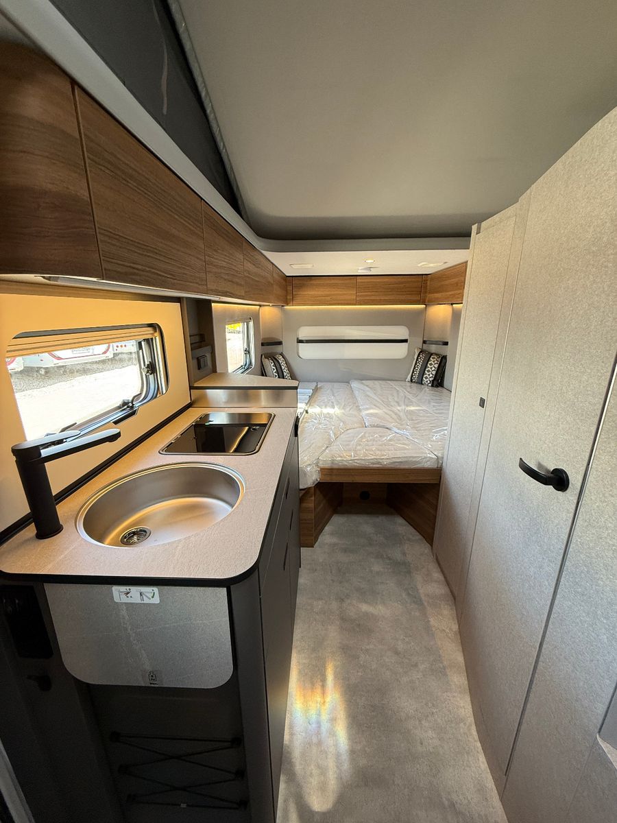 Fahrzeugabbildung HYMER / ERIBA / HYMERCAR Feeling 442 - 2026