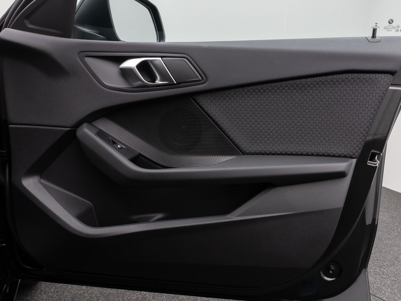 Fahrzeugabbildung BMW 118i PDC DAB CockPitPro AHKFernlichtassistent