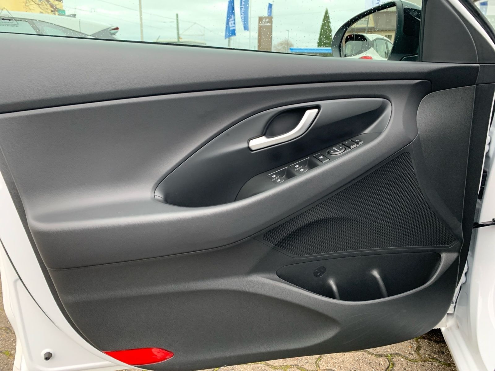 Fahrzeugabbildung Hyundai i30 Kombi 1.0 T-GDI 7-DCT Advantage LED Navi