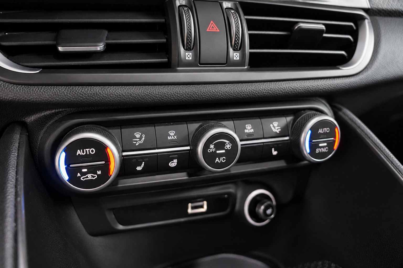 Fahrzeugabbildung Alfa Romeo Giulia Quadrifoglio *HarmanKardon*Kamera*Memory