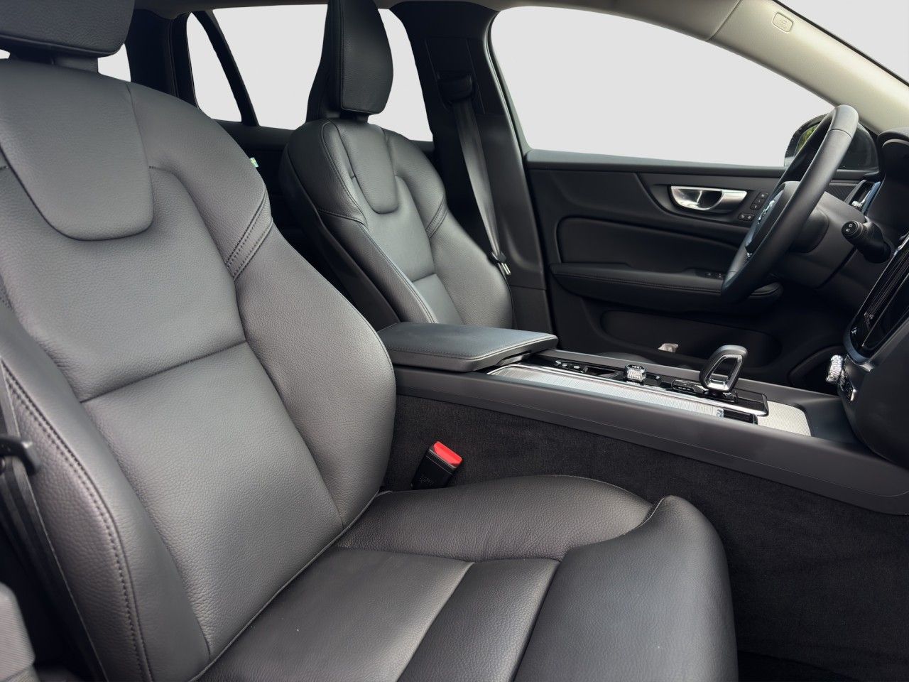 Volvo V60 B4 Cross Country Ultimate AWD/AHK/Pano/StHz foto 17