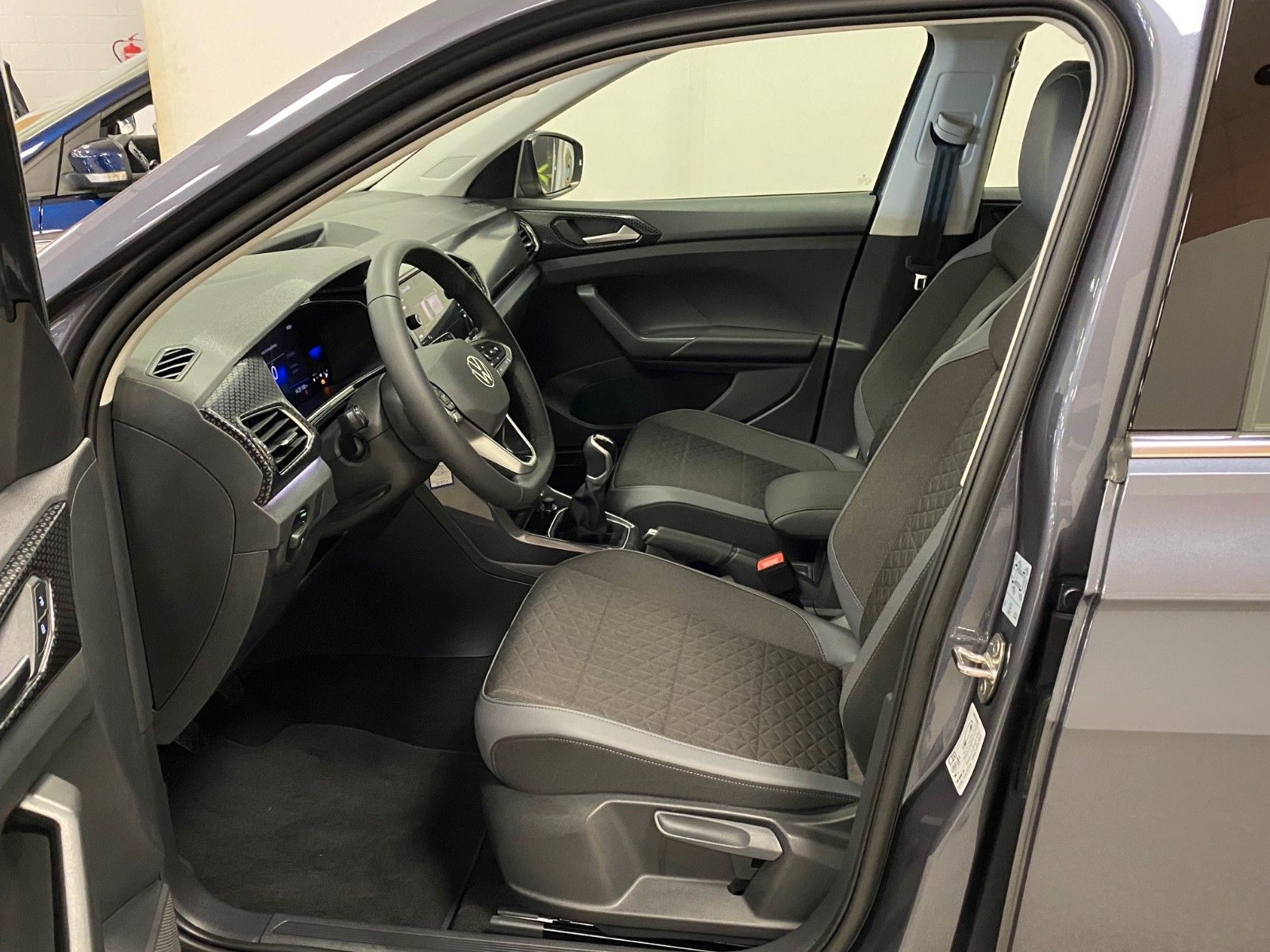 Fahrzeugabbildung Volkswagen T-CROSS 1.0 TSI OPF STYLE+KAMERA+ACC+SITZHEIZUNG